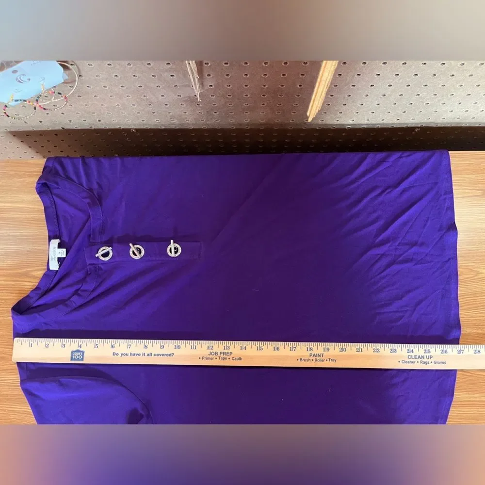 Purple Grommet Neckline Short Sleeve Top NWOT - Picture 7 of 8